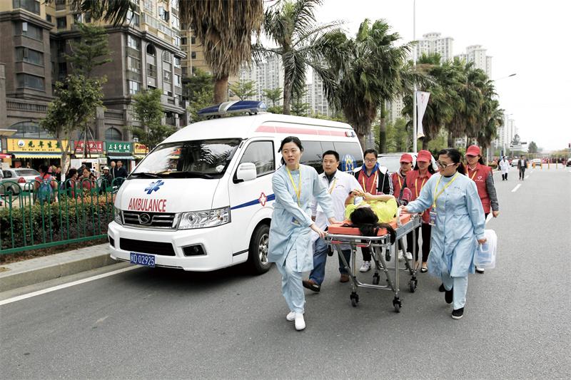 آمبولانس مسئولیت اجتماعی کینگ لانگ