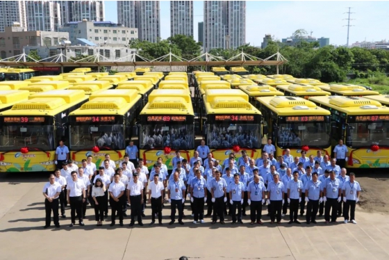 اتوبوس برقی 138 واحدی کینگ لانگ در هایکو شروع به کار کردند
