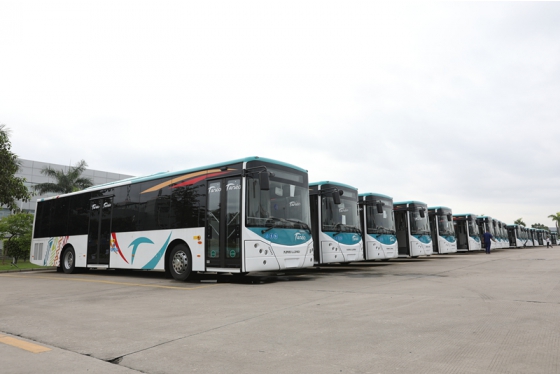 78 دستگاه اتوبوس شهری با ظاهری شیک و زیبا در پایتخت کالدونیای جدید آغاز به کار کردند.
