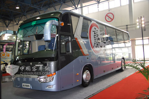 اتوبوس های Kinglong نمایشگاه CIAPE را برجسته می کند